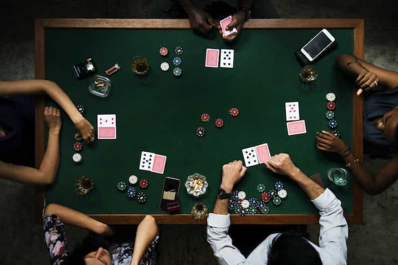 Thuật ngữ poker đổi thưởng đầy đủ cho newbie Sunwin 3 Mỗi vòng cược poker sẽ có bộ thuật ngữ riêng người chơi cần nắm rõ